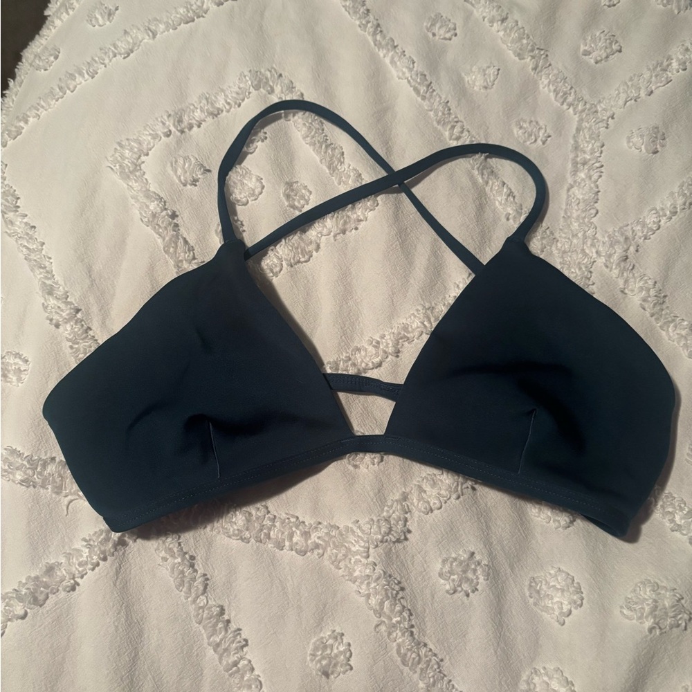 Left On Friday Reef Top size small